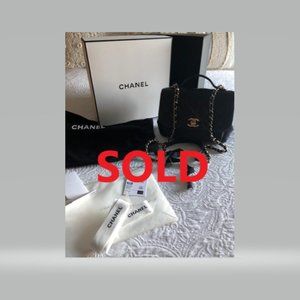 Chanel flap purse